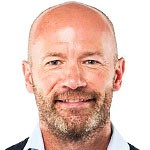  希勒坚持老派观点，戈登强势回应争议；纽卡欧冠关键战引热议。 体育新闻 希勒坚持老派观点，戈登强势回应争议；纽卡欧冠关键战引热议。 体育新闻