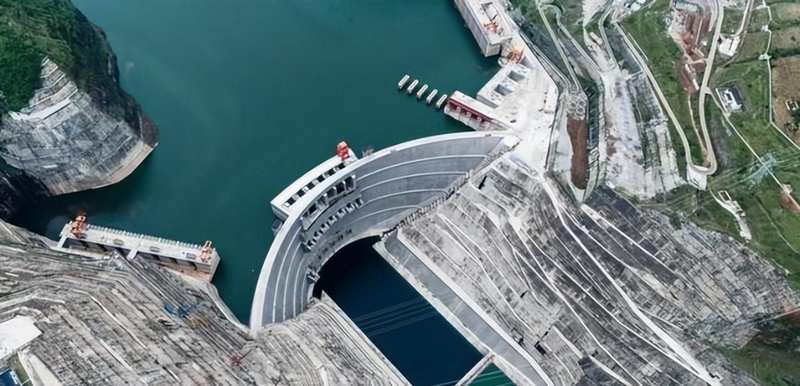  低热水泥何以终结大坝裂缝史：白鹤滩技术突破深度复盘 IT技术